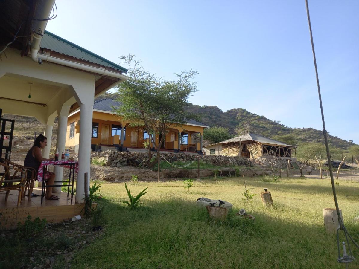 Lake Natron Maasai Guesthouse Mtowabaga Luaran gambar