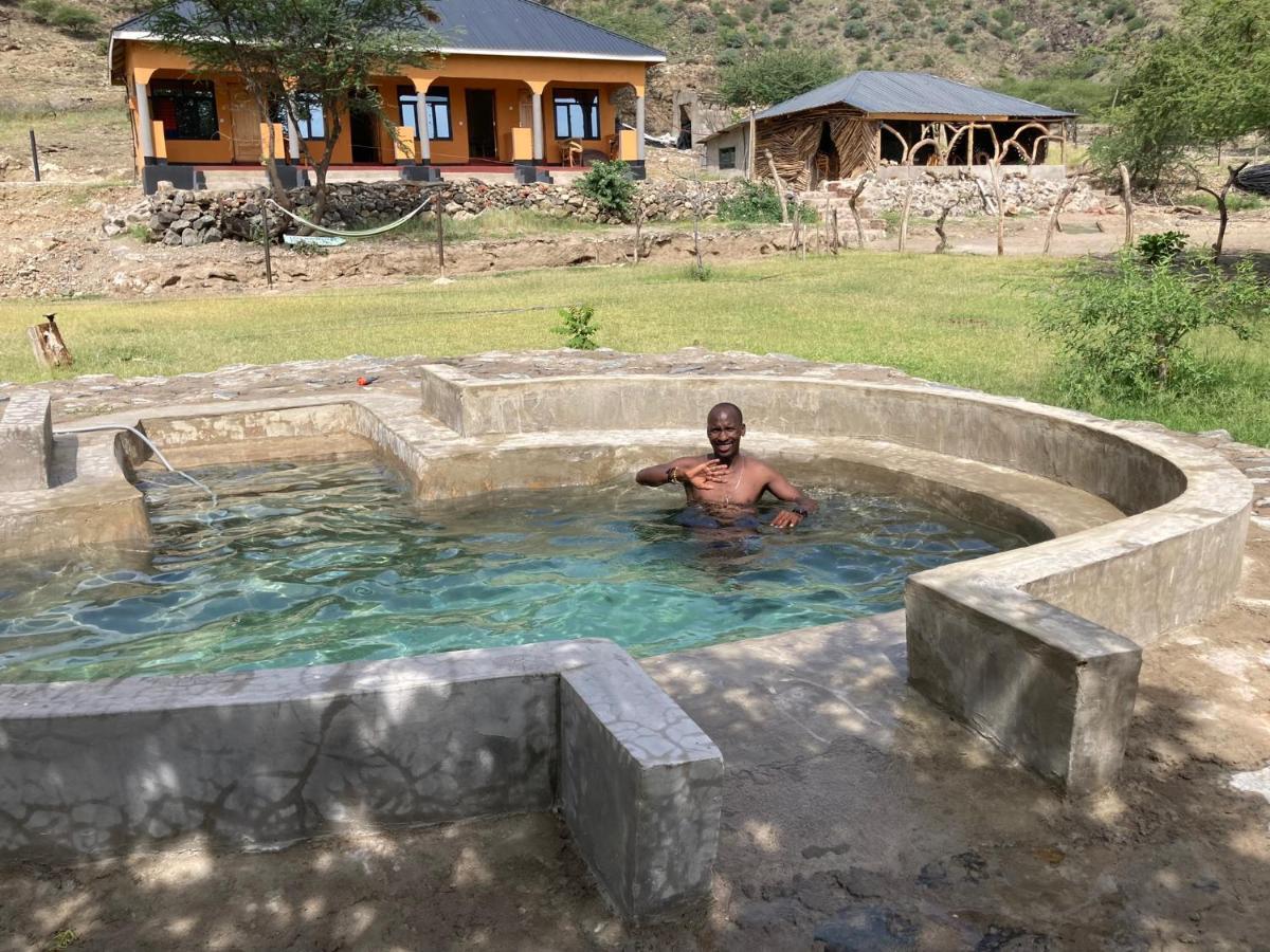 Lake Natron Maasai Guesthouse Mtowabaga Luaran gambar